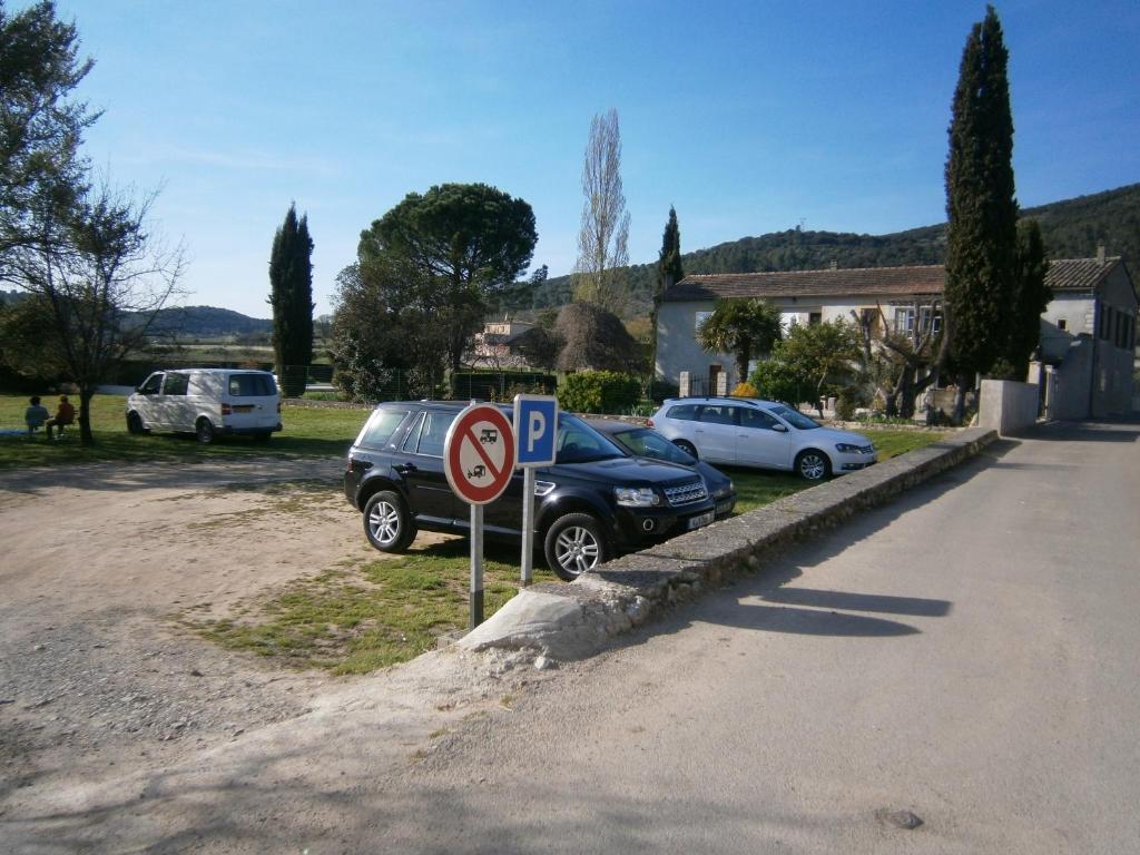 Gite L'Etape Vallon-Pont-d'Arc Exterior photo